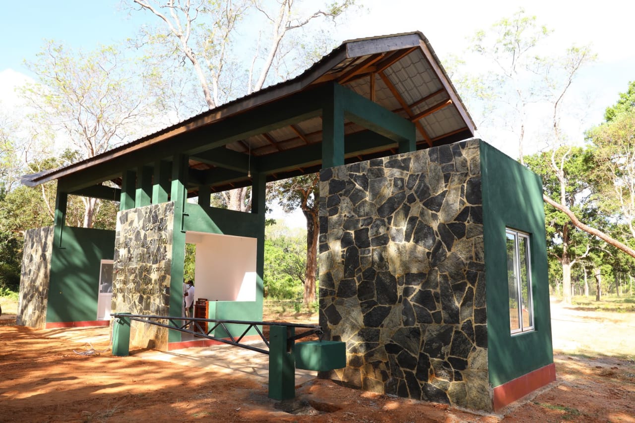 9ade7eb7-1120-4818-b017-0e43a9851364