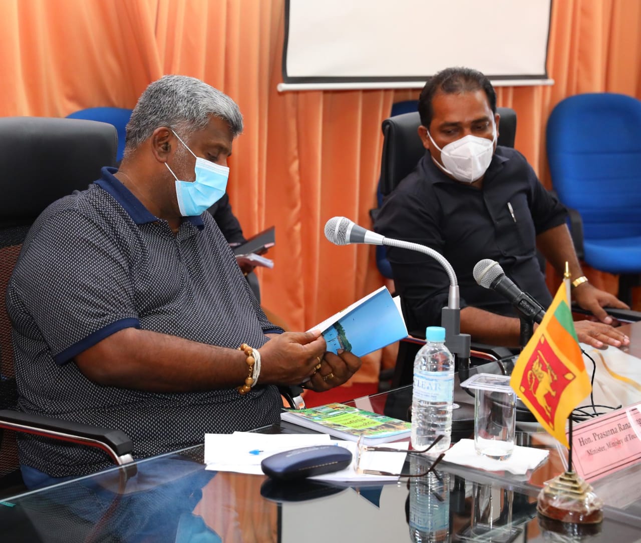 b274c71f-9552-4d32-8dc6-0faa137c6abb